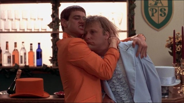 Jim Carrey and Jeff Daniels in Dumb And Dumber