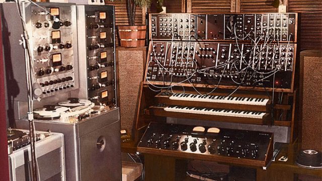 Switched on bach synthesizer hotsell